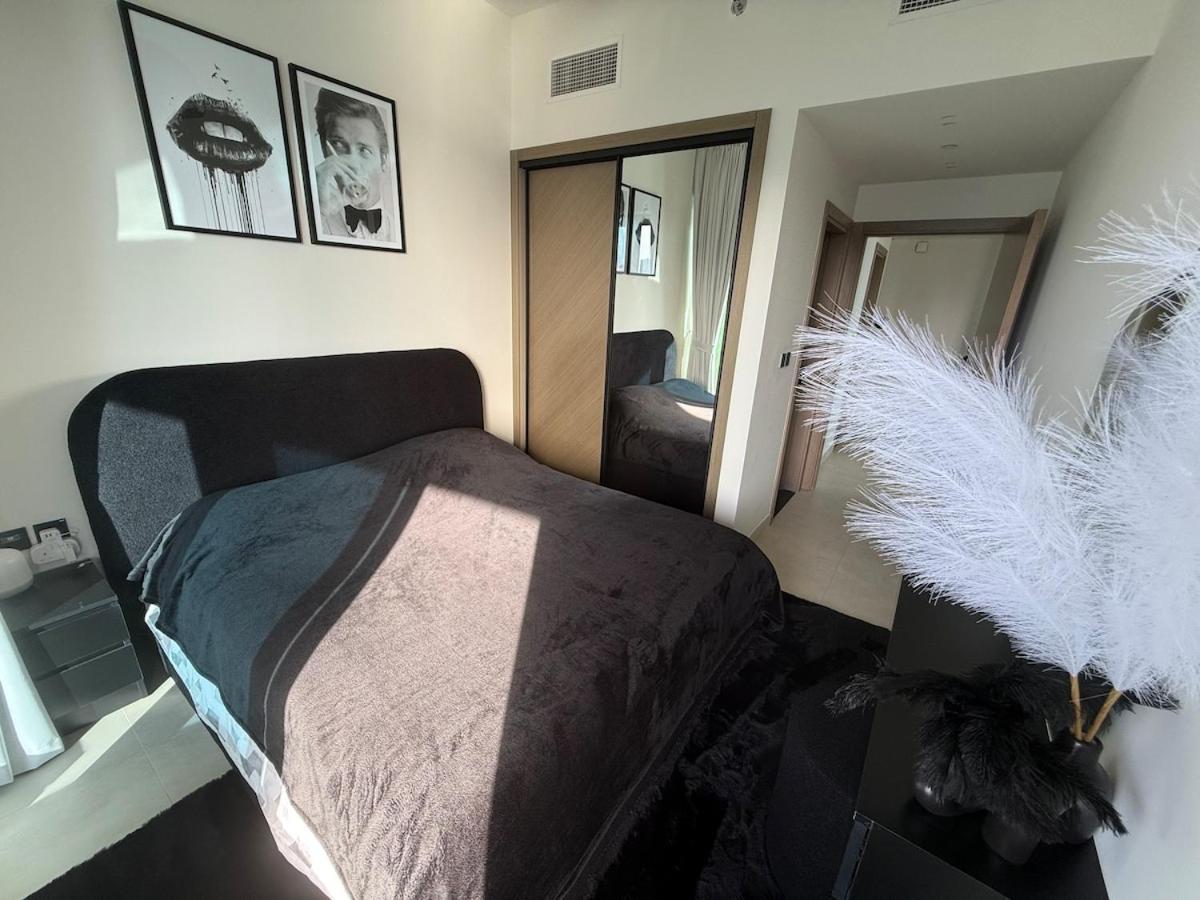 Elegant & Luxury 2Br Apartment Burj And Canal View Sabkhah Εξωτερικό φωτογραφία