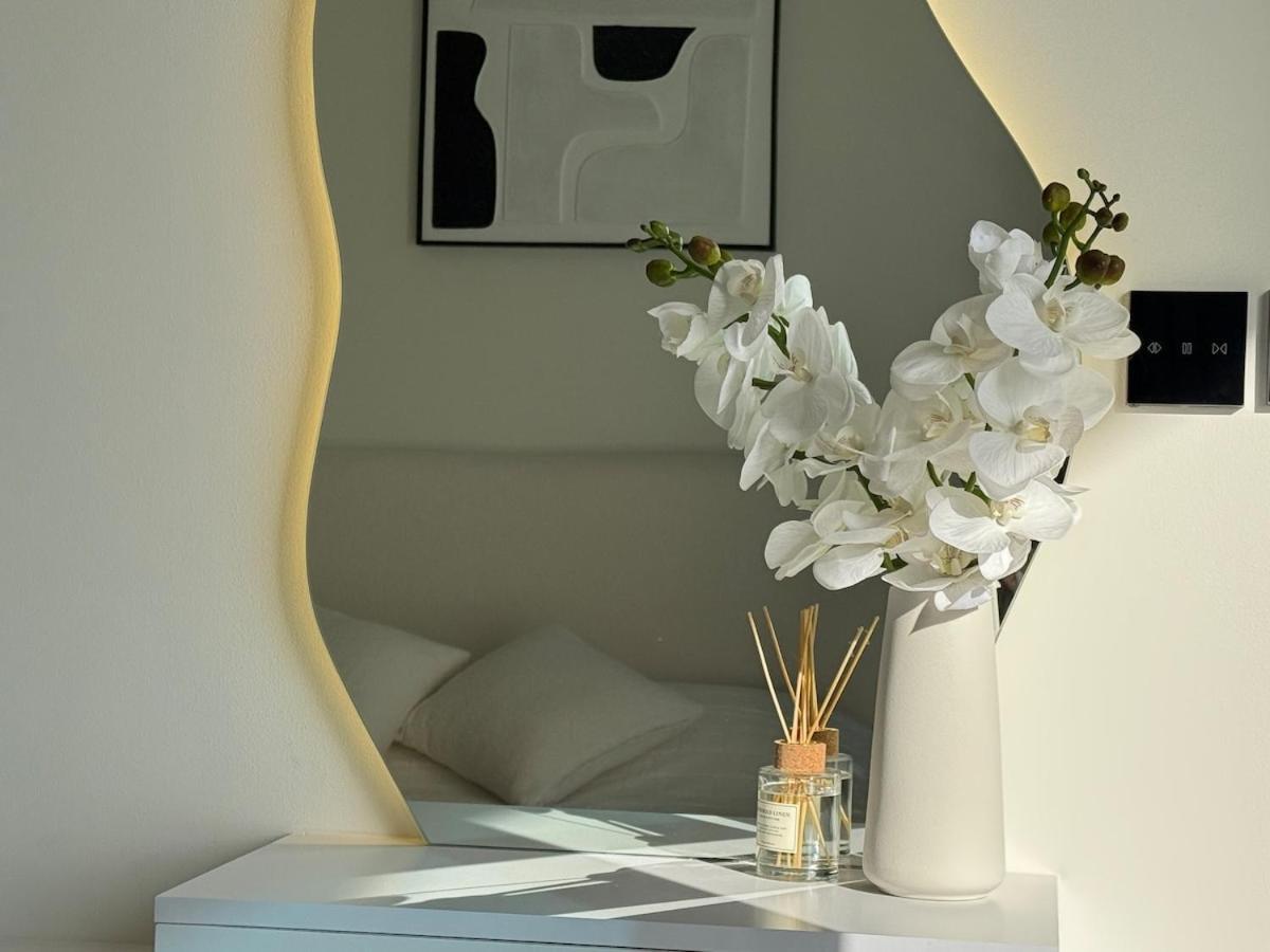 Elegant & Luxury 2Br Apartment Burj And Canal View Sabkhah Εξωτερικό φωτογραφία